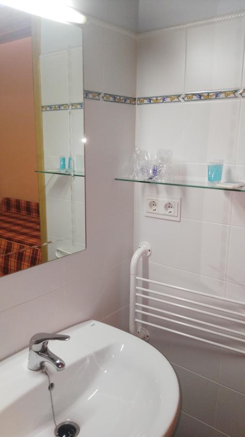 Bilanayur Hotel Alberuela de la Liena Eksteriør billede