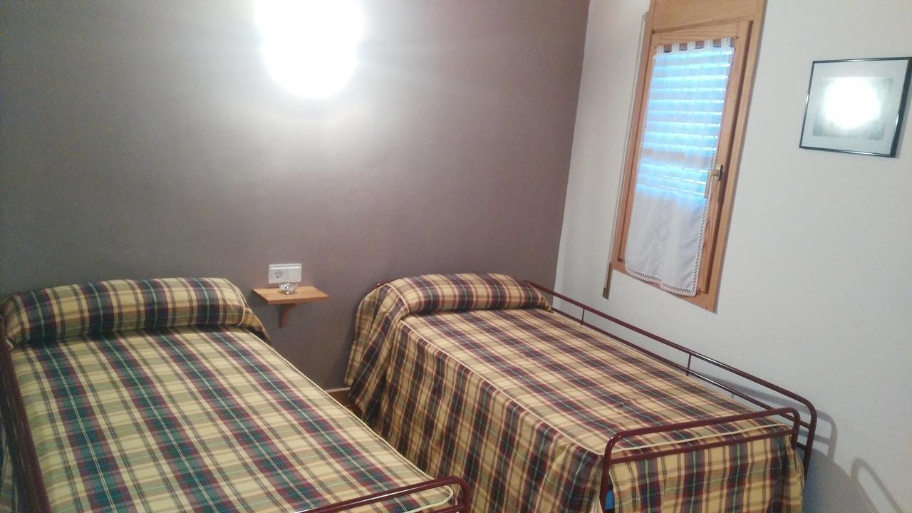 Bilanayur Hotel Alberuela de la Liena Eksteriør billede